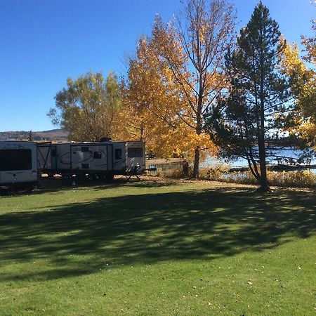 Robert'S Roost Rv Park Resort Quesnel Exterior photo