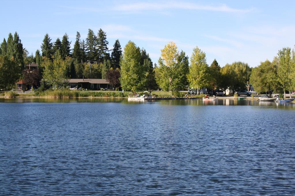 Robert'S Roost Rv Park Resort Quesnel Exterior photo